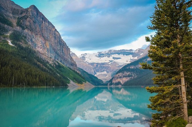 Sunset in Moraine and Lake Louise Tour at 6:00 pm - The Sum Up: An Evening Escape to Alberta’s Scenic Icons