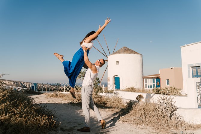 Sunset In Oia & Traditional Villages Bus Tour - Oia Village: The Sunset Showstopper