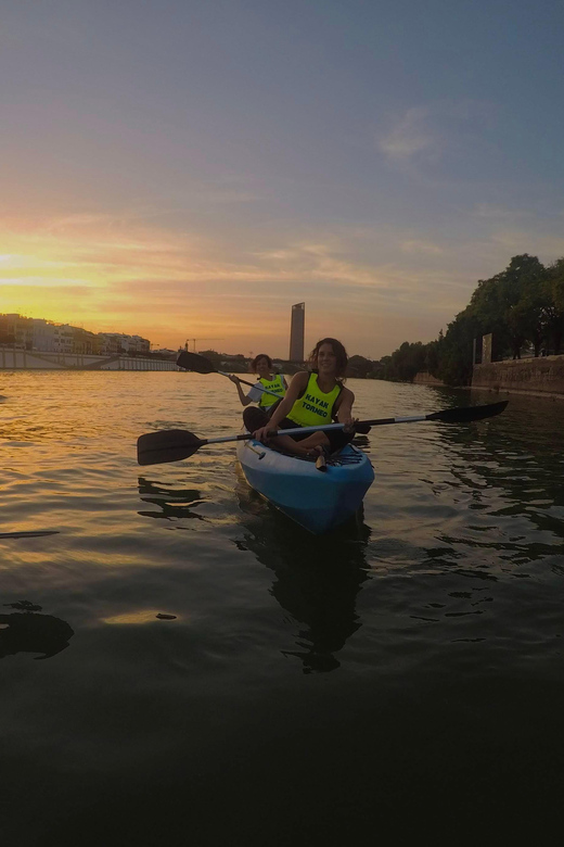 Sunset Kayak: Historic Seville, Triana and La Cartuja - Crossing the Triana Bridge and Exploring La Cartuja
