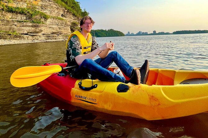Sunset Kayak Tour in Downtown Ottawa and Gatineau - The Experience: Paddling in Bays, Beaches, and Sunset