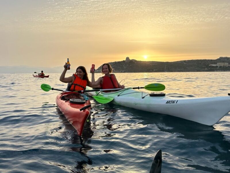 Sunset kayak tour Sella del diavolo - Exploring Calamosca, Poetto, and the Marine Environment