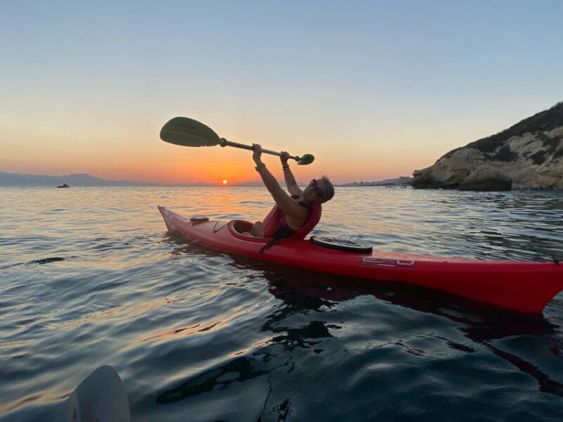 Sunset kayak tour Sella del diavolo - The Guide’s Role and Storytelling