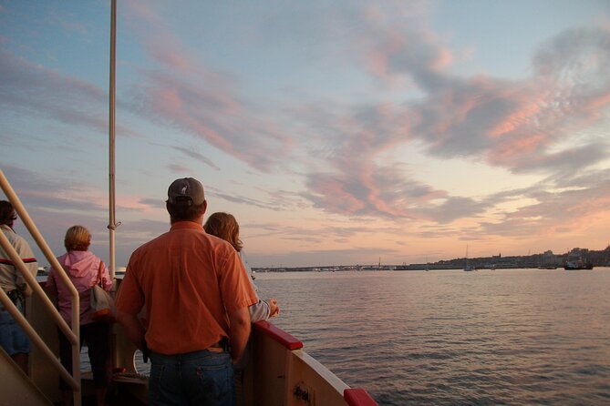 Sunset Lighthouse Cruise Tour from Casco Bay - Discovering the Historic Lighthouses of Casco Bay