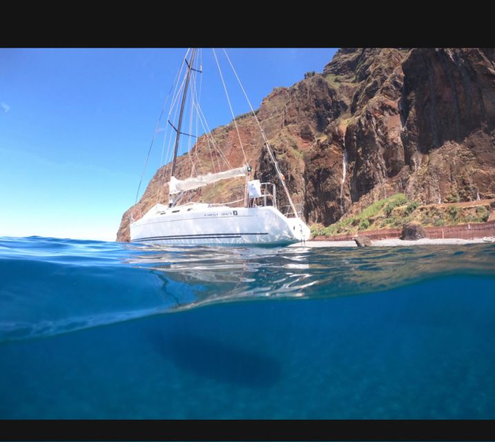 Sunset on a sailing boat - Key Points