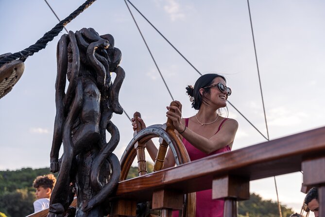 Sunset Panorama Cruise with a Guide on a Wooden Galleon - Meeting Point and Practical Details