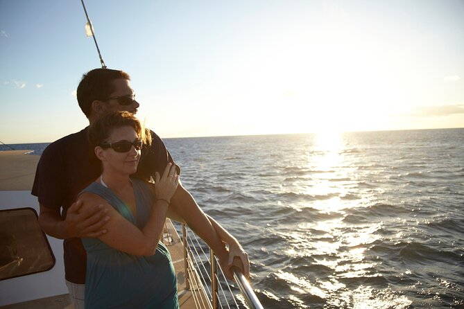 Sunset Sail Experience at Kona from Honokohau - Key Points