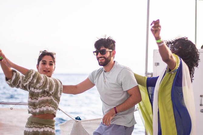 Sunset Sail Party Cruise on the Pez Gato - Food and Drinks on Board