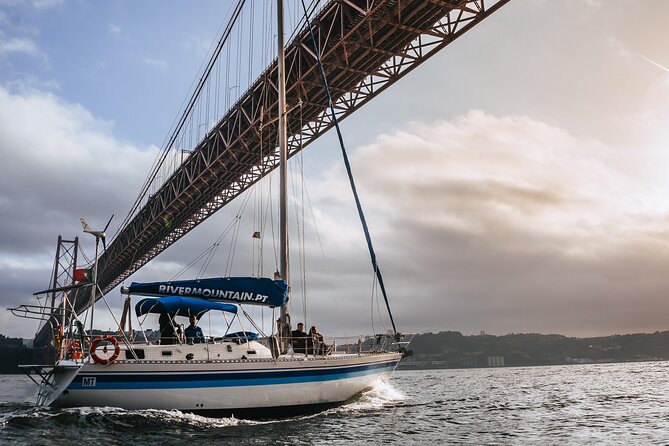 Sunset Sailboat Tejo River Tour 2h - Enjoy a Toast with a Welcome Drink