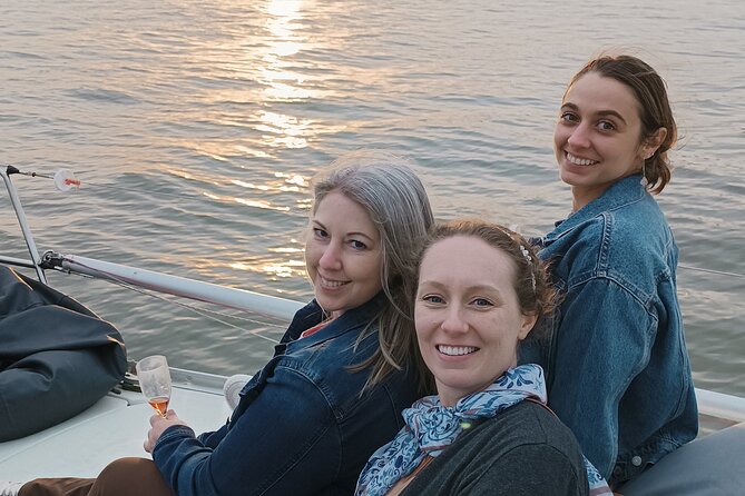 Sunset sailing boat trip in Lisbon with snacks - Meeting Point and Practical Details
