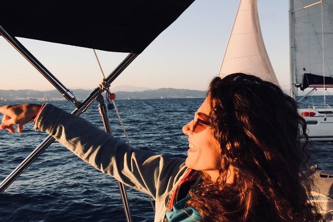 Sunset Sailing Experience w/ Live Spanish Guitar & Spanish Tapas - Captain and Crew: Friendly, Skilled, and Attentive