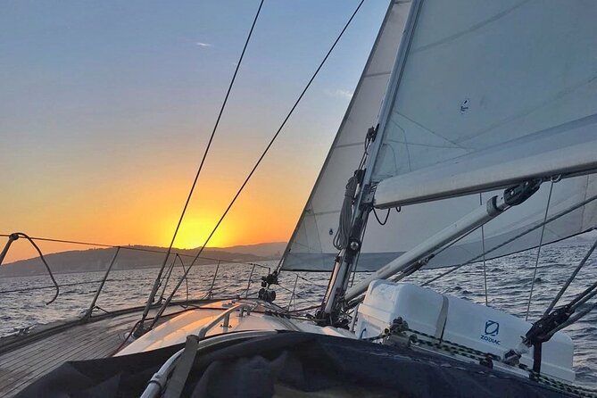 Sunset Sailing Tour in Barcelona - Discover the Sunset Sailing Tour in Barcelona