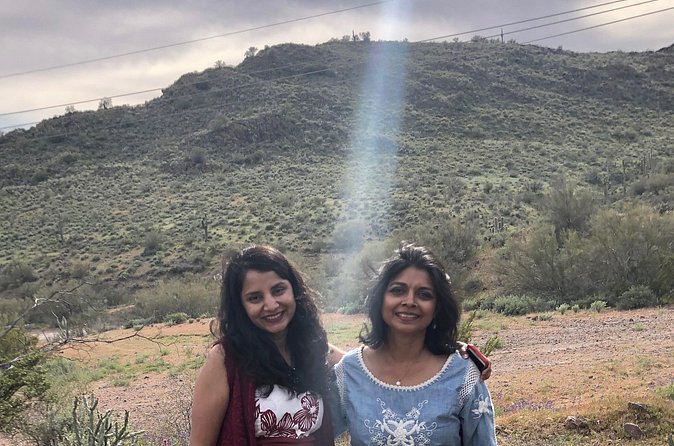 Sunset Sedona Sacred Places -gourmet picnic dinner and stargazing - Meeting Point and Ease of Access