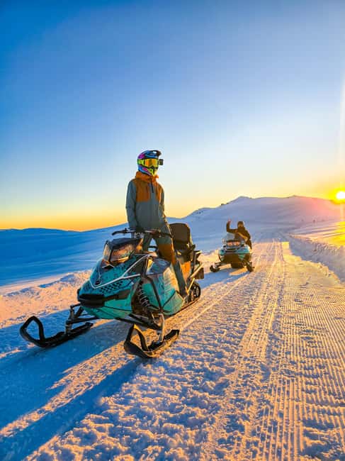 Sunset, Snowmobile, Champagne and You in Bucegi Mountains - Key Points