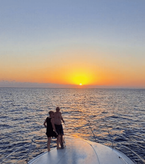 Sunset/Sunrise Trip - Trips in Gozo, Comino & Blue Lagoon - Exploring Comino and Its Hidden Coves