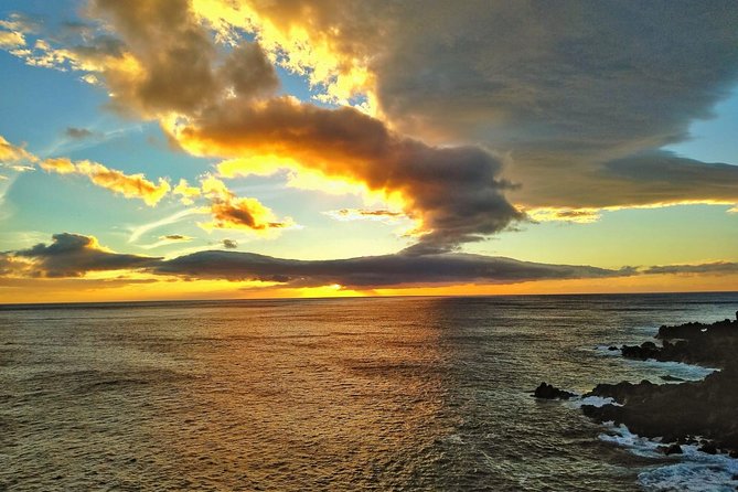 Sunset tour with regional dinner - Logistics: Meeting Point and Group Size