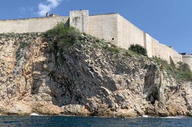 Sunset TourA Sunset That Isnt Stuck in Front of the Old Town - Sunset and Wine: A Perfect Romantic Moment