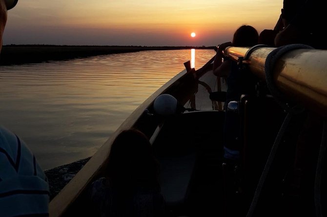 Sunset Traditional Boat Tour with Prosecco - A Closer Look at the Venice Lagoon Experience