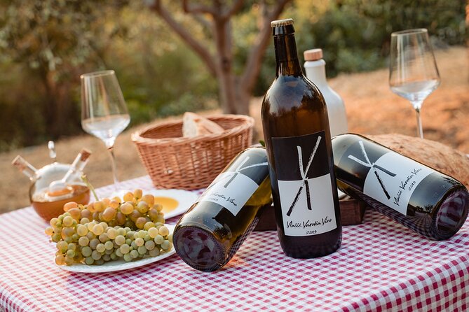Sunset wine tasting in vineyard - Tasting Local Wines and Olive Oil with a Personal Touch