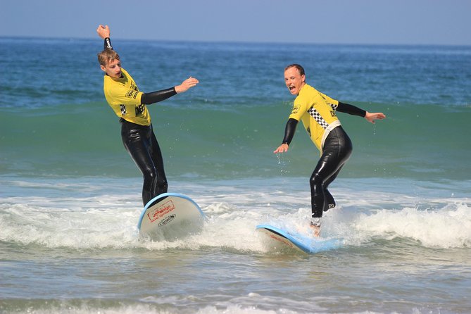Surf Lesson 2H - Discover the Joy of Surfing with a 2-Hour Lesson in Portimao