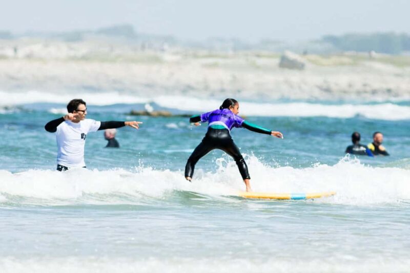 Surf lessons on the mythical site of La Torche - The Quality Standards Backed by the French Surf Federation