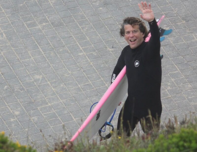 Surf the World Surf Reserve of Ericeira with a new friend - Key Points