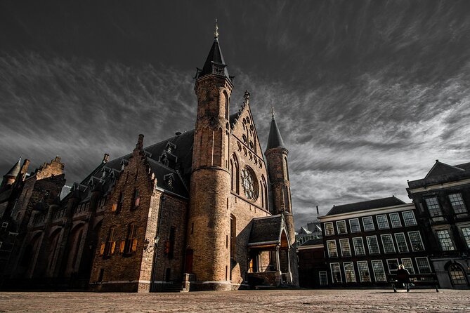 Surprise Walk of The Hague with a Local - Exploring the Binnenhof: Heart of Dutch Politics