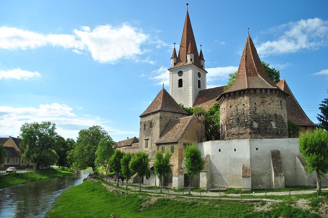 Surroundings of Sibiu: Saxon Heritage & Scenic Villages - Visiting Rasinari: A Village Known for Cheese and Local Traditions