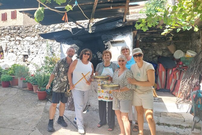Sustainbable Cooking class, explore a mountainous village - The Scenic Walk and Village Introduction