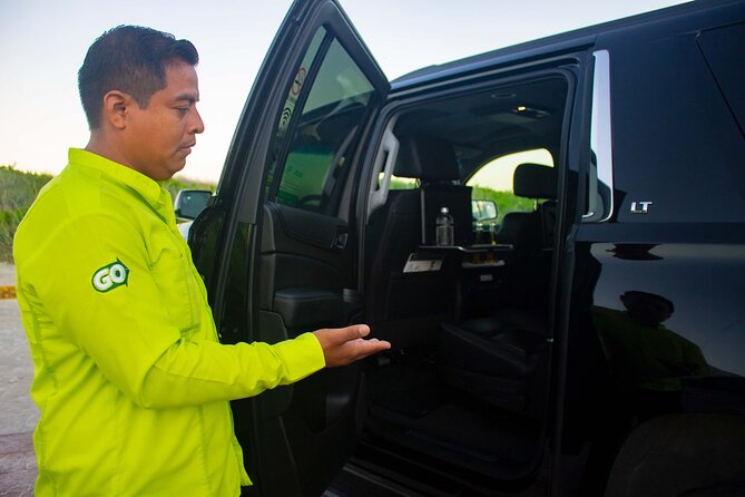 Suv departures from Playa del Carmen to Cancun Airport - Key Points