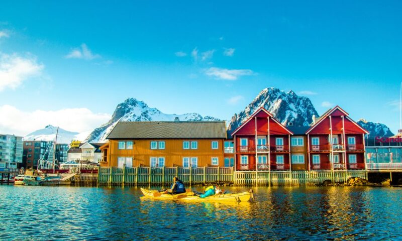 Svolvaer: 2-Hour Winter Kayaking Adventure - Starting Point at Svolvær Harbor and Meeting Times