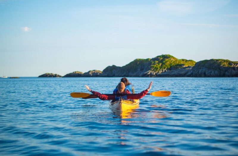 Svolvær: Evening Kayaking Adventure - Comparing to Other Svolvær Activities