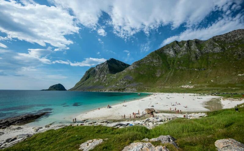 Svolvær: Lofoten Beaches Coastal Walk and Café Visit - Discovering the Lofoten Beaches with Guided Expertise