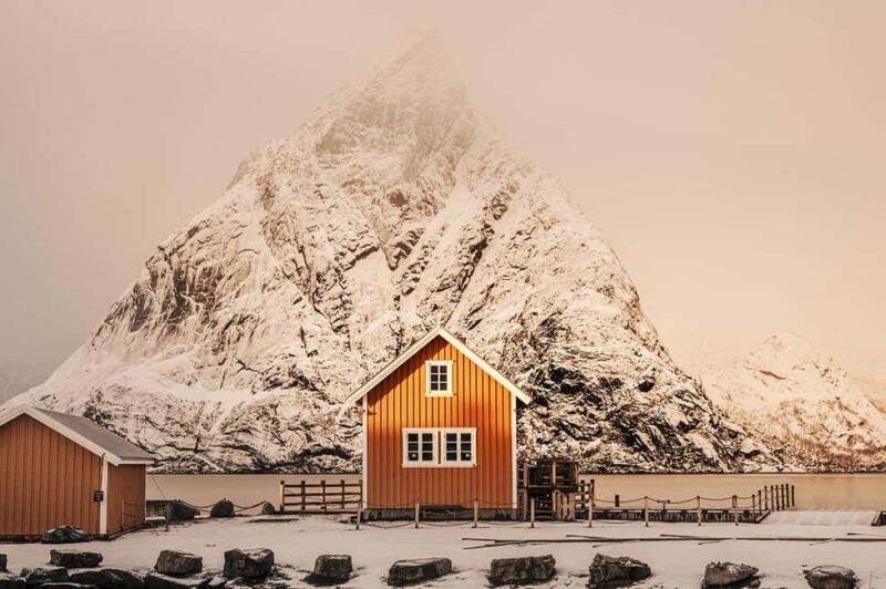 Svolvær: Reine, Hamnøy, Sakrisøy: Photographers Dream Tour - The Experience of Small-Group Photography Tours in Lofoten