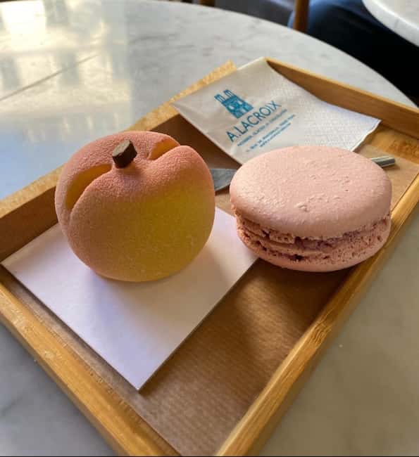 Sweet walking Food Tour in Paris with local guide - Exploring the Historic District and Its Culinary Heritage