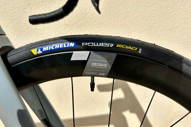 SwiftCarbon Racevox, Ultegra di2 plus DT Swiss wheel set - Key Points