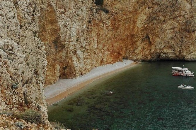 Swimming and Snorkeling on Wild bays with Captain Bobo - The Value of a Private Boat Adventure