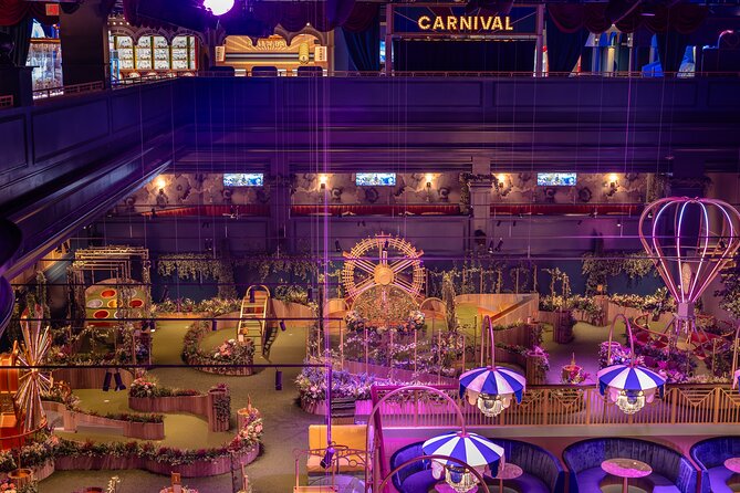 Swingers Indoor Mini Golf at Mandalay Bay - Key Points