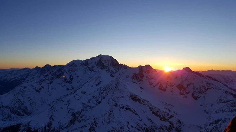 Switzerland hot air balloon flight - The Landing and Celebration: Toasting Swiss Style