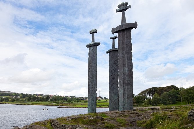 Swords in Rock monument and Stavanger highlights private tour - Hafrsfjord: The Setting of Norway’s Unification