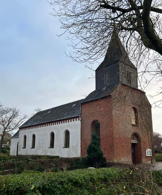 Sylt: Historical tour of Old Westerland - Starting at the Old Village Church of St. Niels