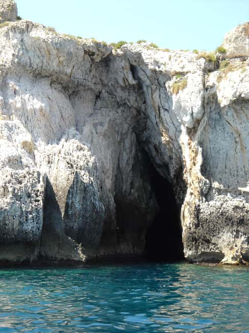 Syracuse: boat tour of sea caves and Ortigia, Papyrus Excursion - Sea Caves and the Heart-Shaped One