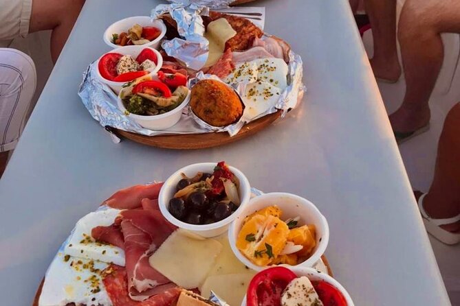 Syracuse: Boat tour with Aperitif 2 hours - The Maniace Castle and Its Architectural Charm