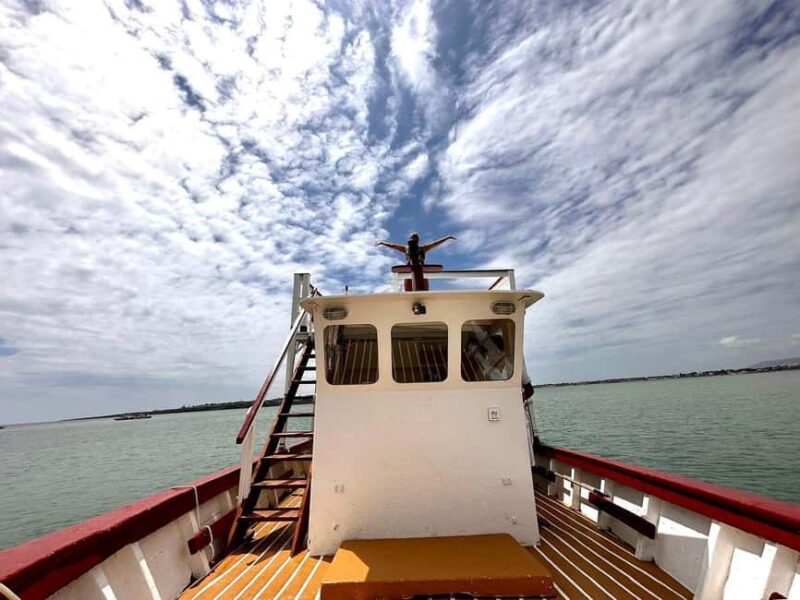 Syracuse: Boat Trip with Lunch, Wine, and Swimming Stops - Practical Information: Meeting Point, Group Size, and Booking