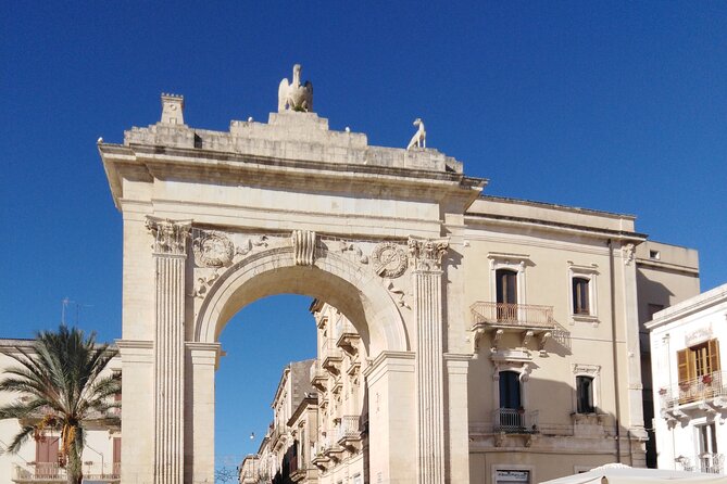 Syracuse Ortigia and Noto Private Tour - Authentic Sicilian Flavors and Market Atmosphere