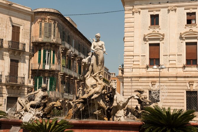 Syracuse Ortigia Scavenger Hunt and Highlights Self-Guided Tour - Attractions and Landmarks You Might Encounter