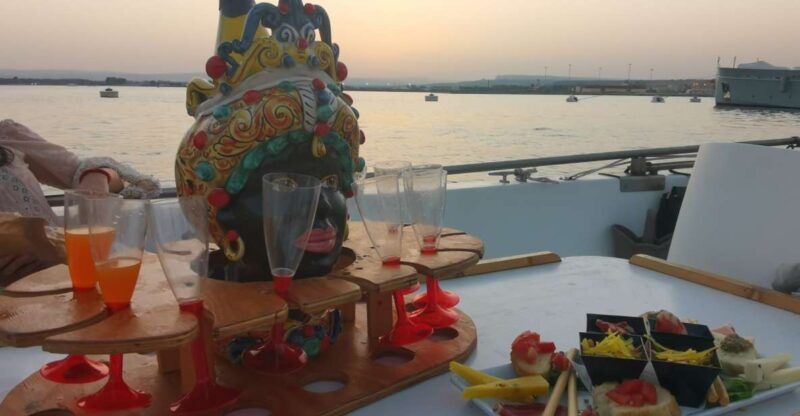 Syracuse: Ortigia Sunset Cruise with Aperitif - Key Points