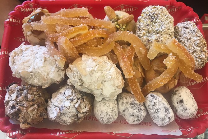 Syracuse: Pearl of the Mediterranean (guided tour) - The guide: Expertise and warmth in storytelling