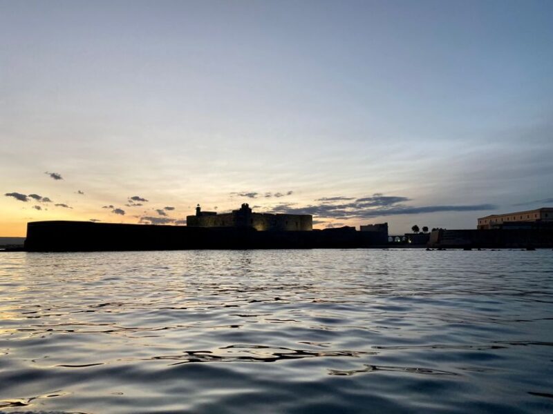 Syracuse :Private boat trip con Prosecco/Fresh fruit - Navigating Syracuse’s Coastal Landmarks from the Water