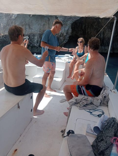 Syracuse: Private boat trip ortigia and Prosecco/frutta f - Exploring Ortigia and the Historic Coastline from the Water