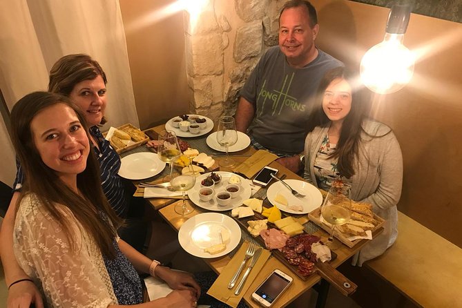 Syracuse Private Walking Tour with Traditional Lunch and Wine - Meeting Point and Logistics in Syracuse